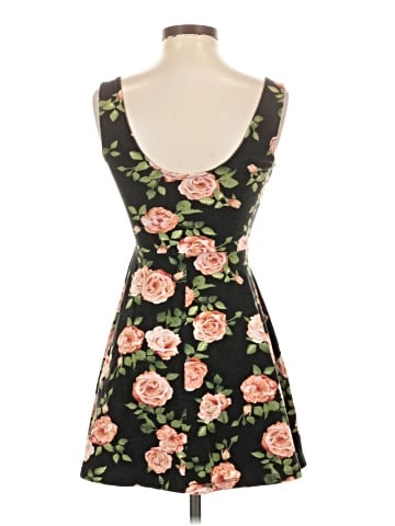Forever 21 Cocktail Dress (view 2)