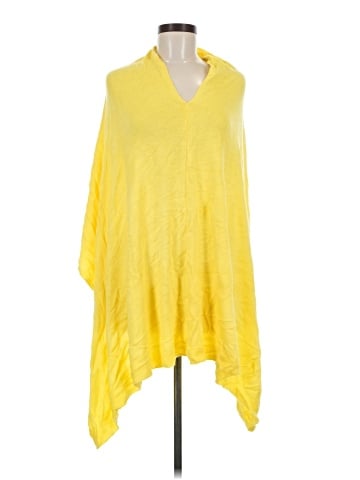 Coco + Carmen Poncho (view 1)