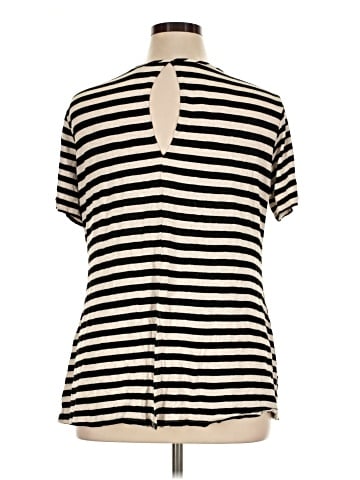 Molly & Isadora Short Sleeve T-Shirt (view 2)