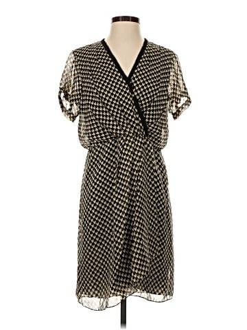 Diane von Furstenberg Casual Dress (view 1)