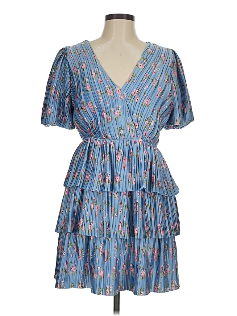 Pre-owned Wayf Casual Dress In Blue