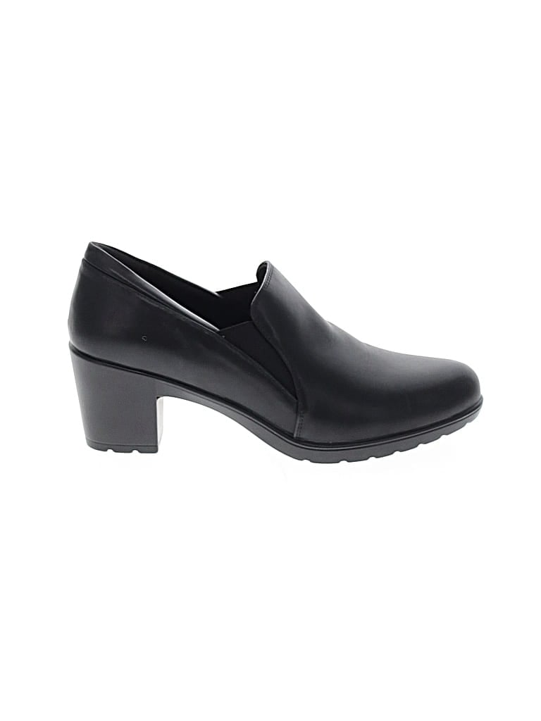 Pre-owned Dream Pairs Heels In Black