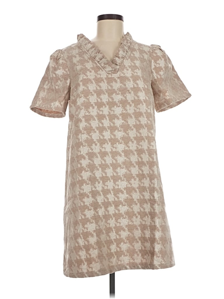 Pre-owned Voy Casual Dress In Tan
