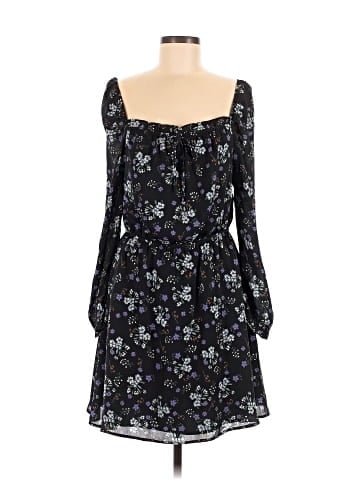 Cupcakes & Cashmere Casual Dress (view 1)