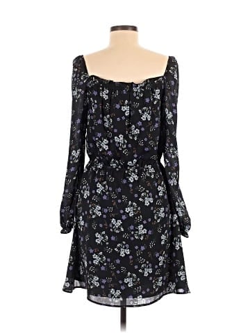 Cupcakes & Cashmere Casual Dress (view 2)