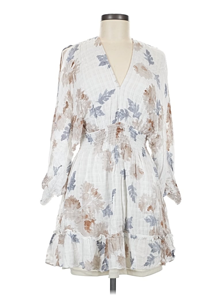 Pre-owned Lovestitch Kimono In Ivory