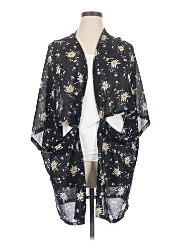 Amaryllis Kimono (view 1)