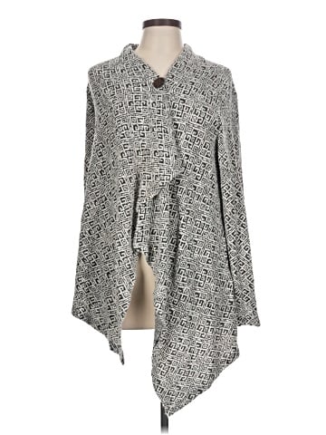 Bobeau Poncho (view 1)