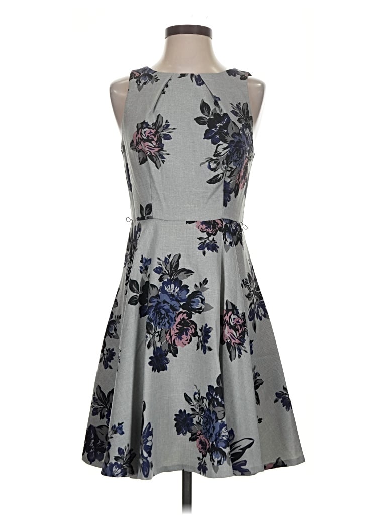 Pre-owned Elle Cocktail Dress In Gray