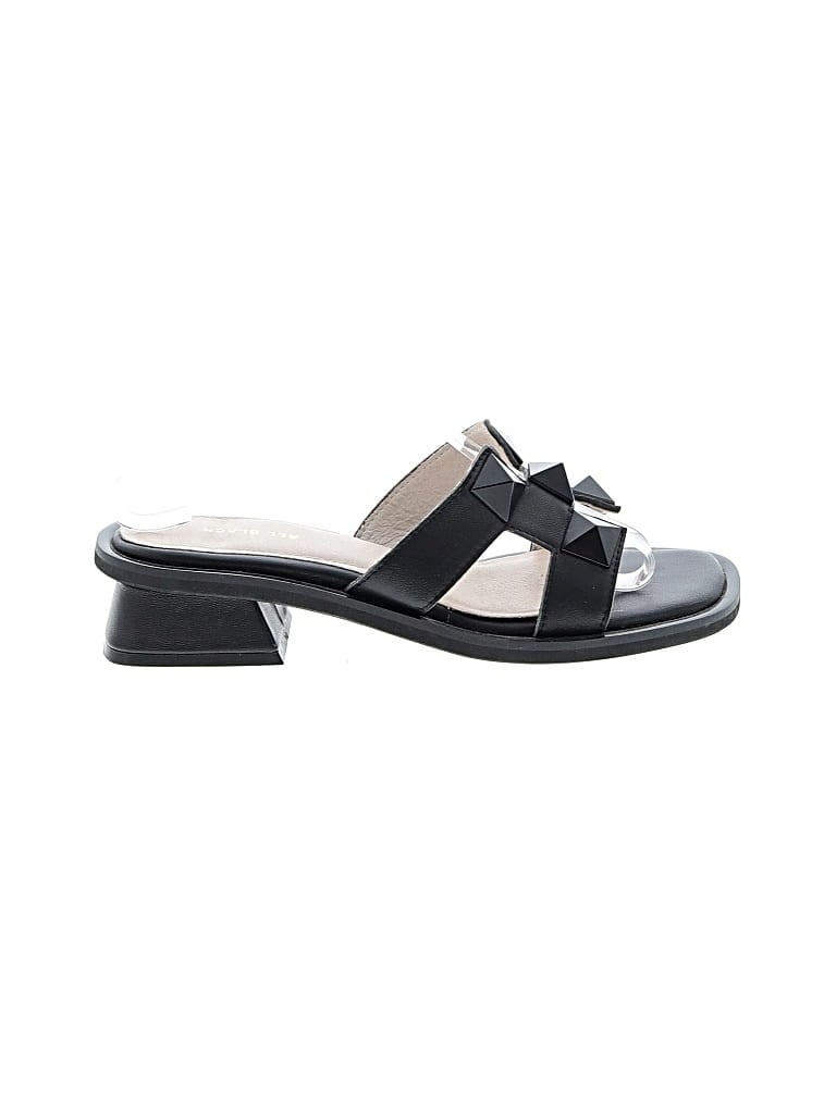 Pre-owned All Black Sandals In Black