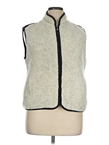 Catalina Vest (view 1)