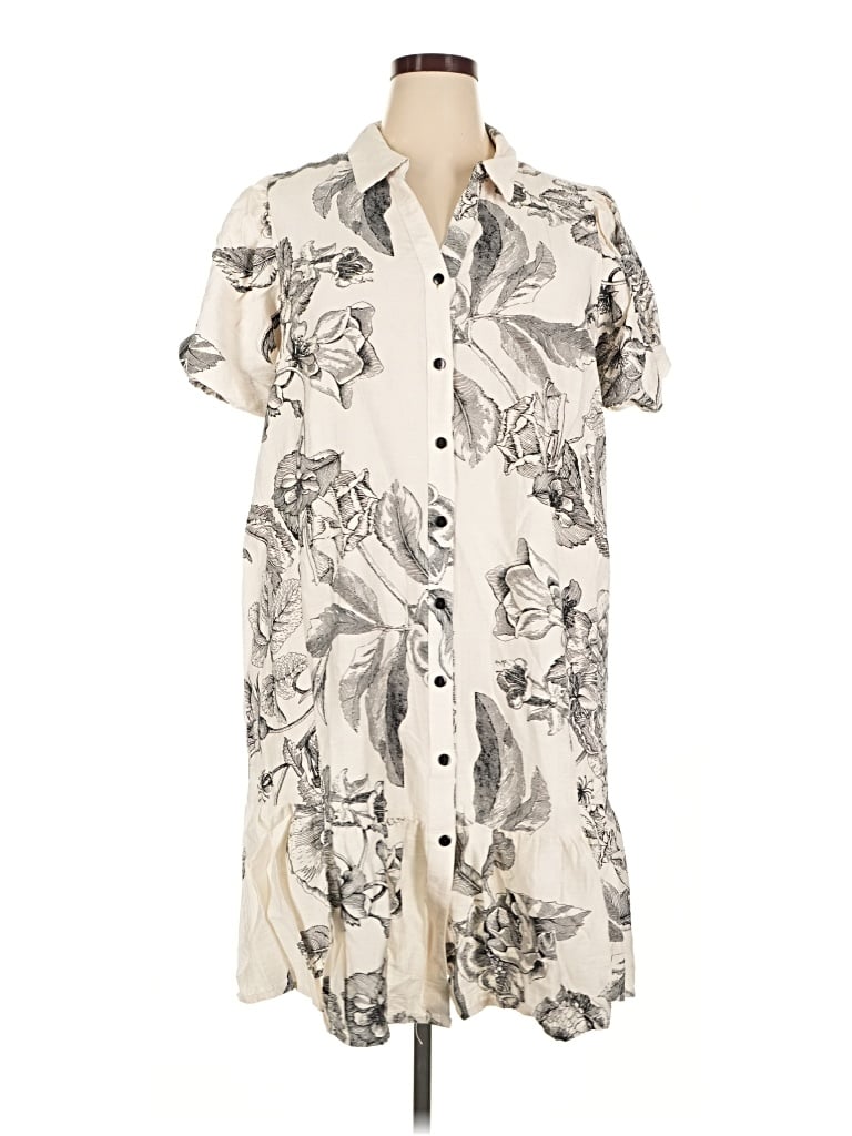 Pre-owned Mlle Gabrielle Kimono In Ivory