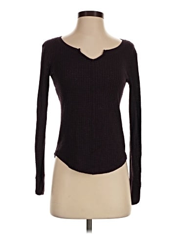 Aeropostale Long Sleeve T-Shirt (view 1)