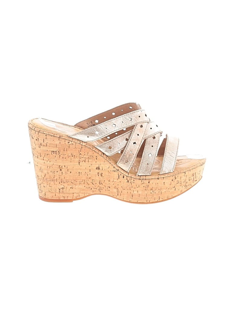 Pre-owned Born Wedges In Ivory