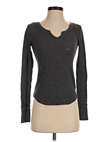 Aeropostale Long Sleeve T-Shirt (view 1)