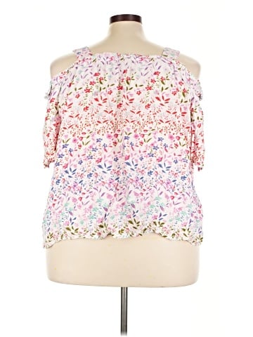 Woman Within Sleeveless Blouse (view 2)