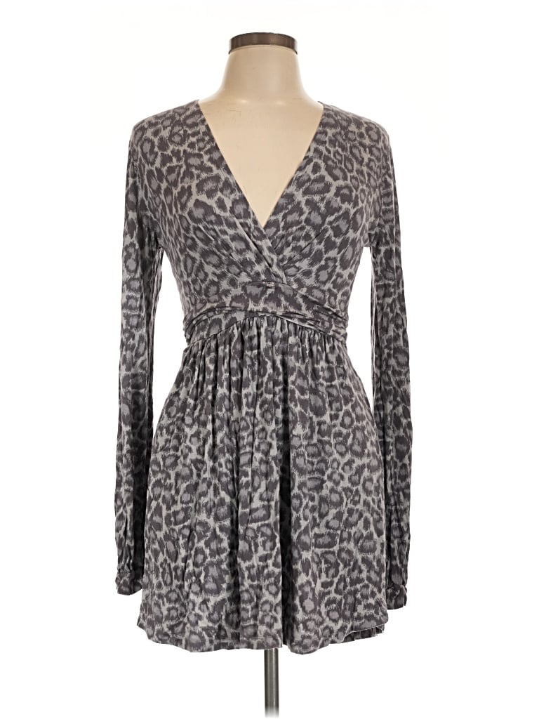 Pre-owned Vertigo Paris Kimono In Gray