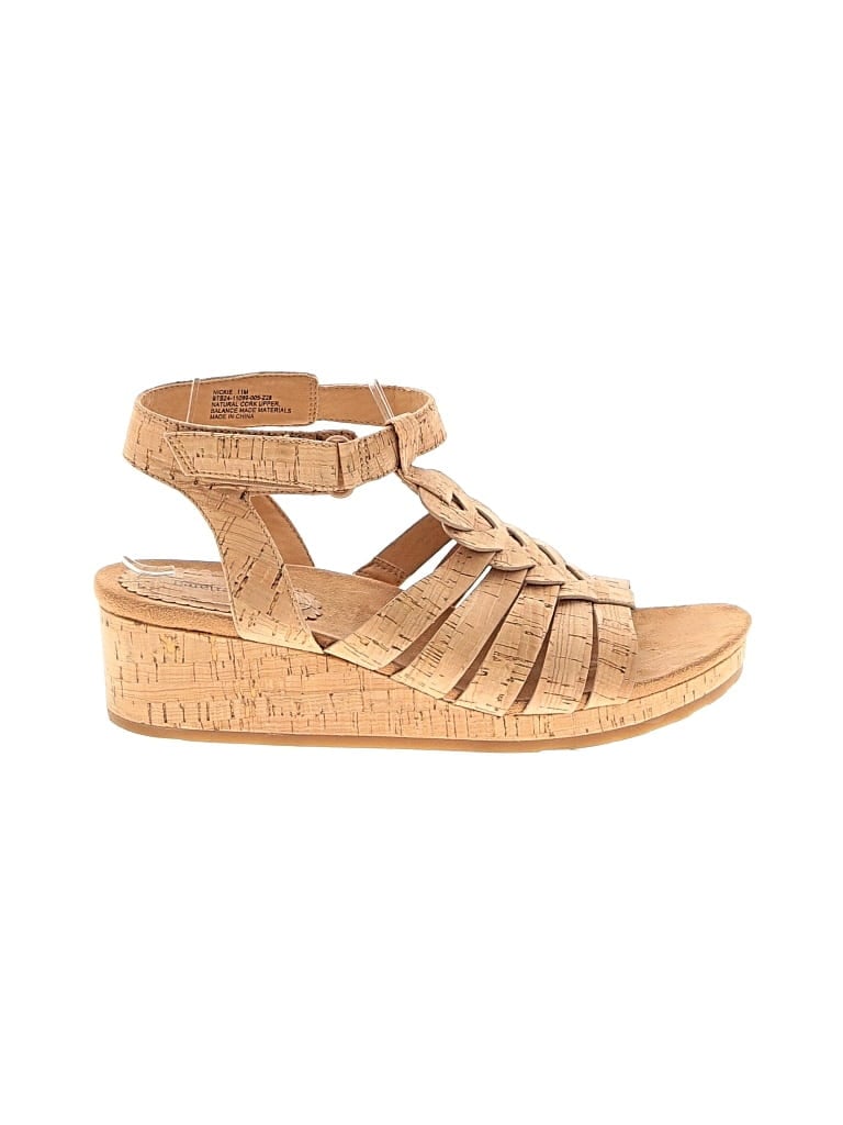 Pre-owned Baretraps Wedges In Tan