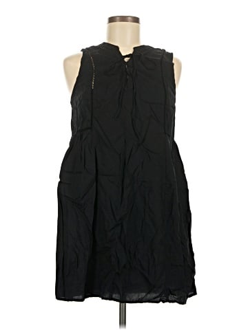 Old Navy Cocktail Dress (view 1)