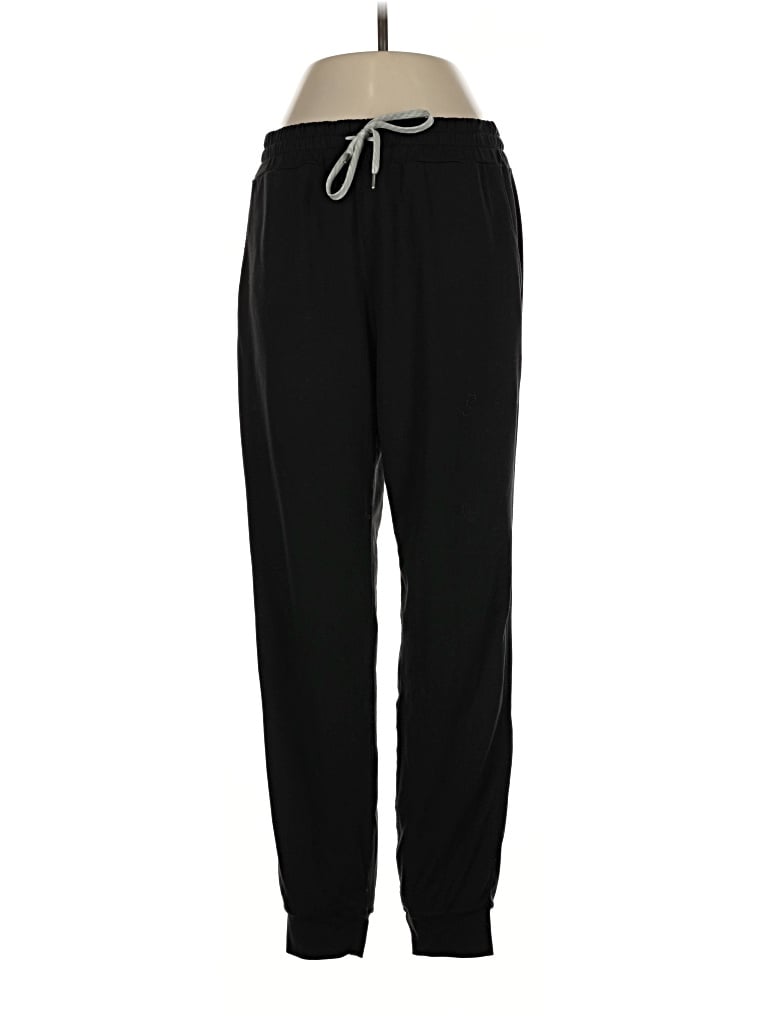 Pre-owned Vuori Casual Pants In Black