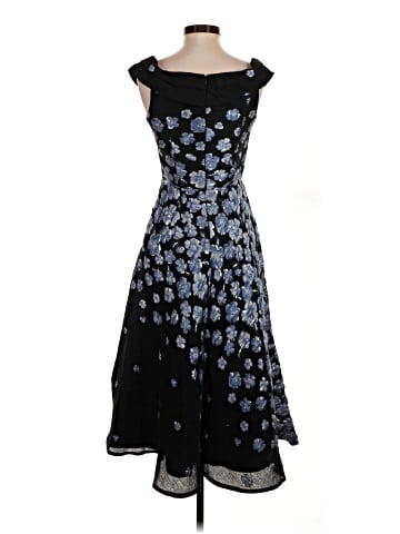 Carmen Marc Valvo Casual Dress (view 2)