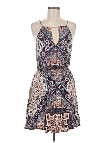 Others Follow Casual Dress (view 1)