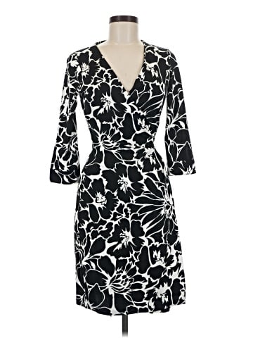 Diane von Furstenberg Casual Dress (view 1)
