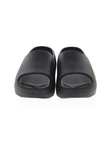 No Boundaries Sandals (view 2)