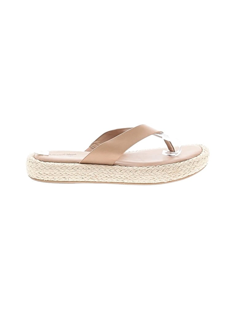 Pre-owned Universal Thread Sandals In Tan