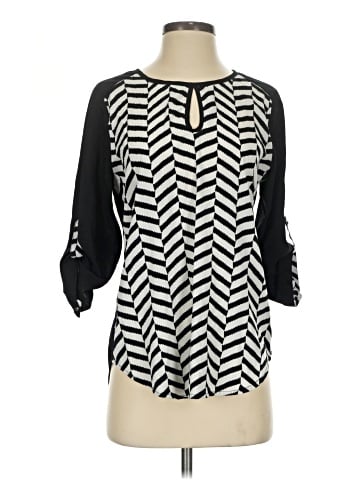 Alo 3/4 Sleeve T-Shirt (view 1)