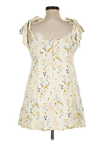 Francesca's Casual Dress (view 2)
