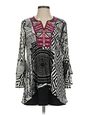 Calessa 3/4 Sleeve Blouse (view 1)