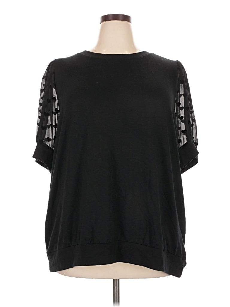 Pre-owned Torrid 3/4 Sleeve T-shirt In Black