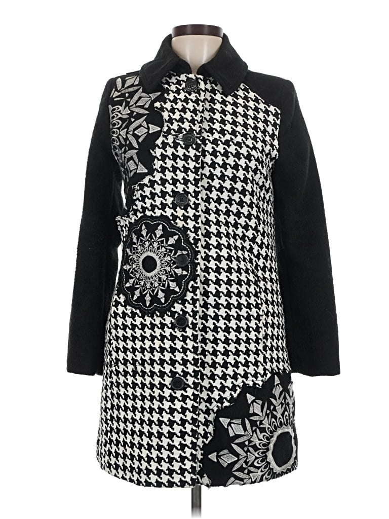 Pre-owned Desigual Coat In Black