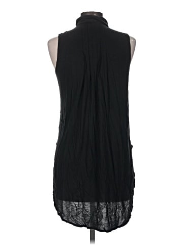 Victoria's Secret Sleeveless Button-Down Shirt (view 2)