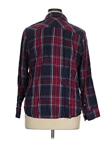 Pure Energy 3/4 Sleeve Button-Down Shirt (view 2)