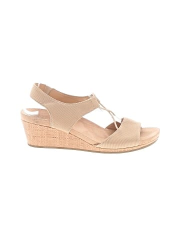 Abella Wedges (view 1)