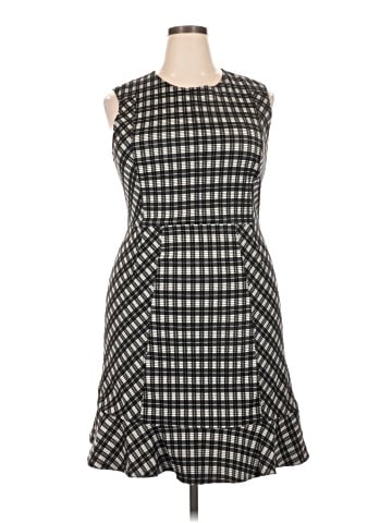 Diane von Furstenberg Casual Dress (view 1)
