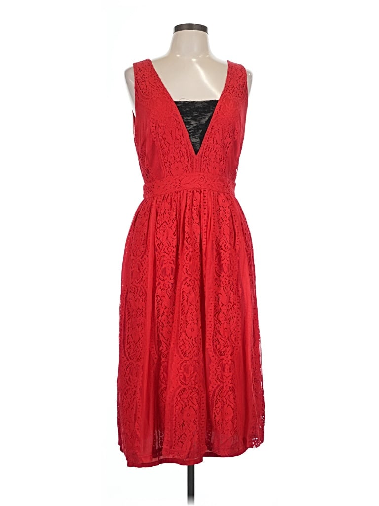 Pre-owned Bebe Cocktail Dress In Red