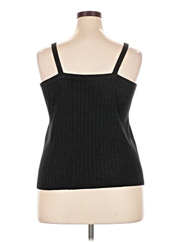 Working Classics Sleeveless Top (view 2)