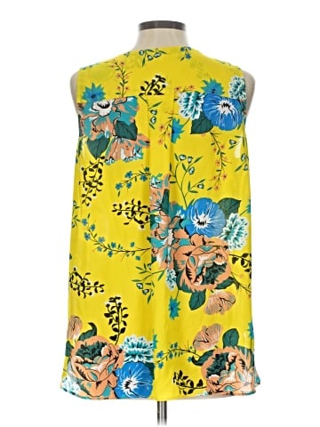 Violet & Claire Sleeveless Blouse (view 2)