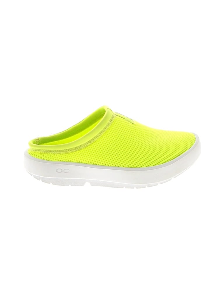Pre-owned Oofos Mule/clog In Yellow
