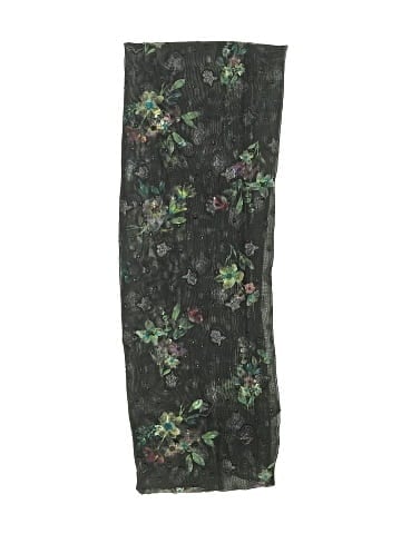 Lug Scarf (view 2)