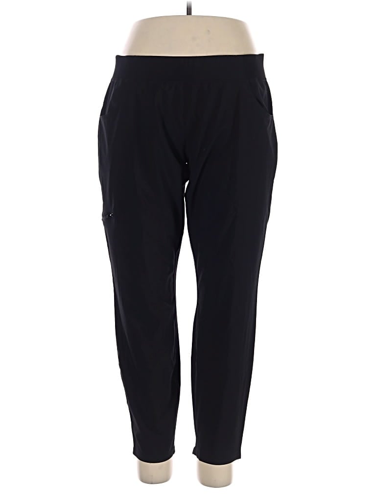 Pre-owned Hue Active Pants In Black