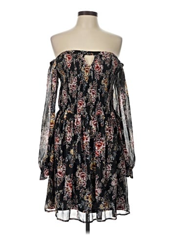 Xhilaration Casual Dress (view 1)