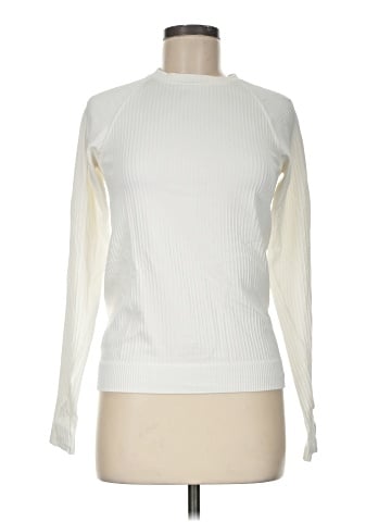 Lululemon Athletica Long Sleeve T-Shirt (view 1)