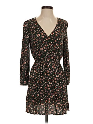 American Eagle Outfitters Casual Dress (view 1)