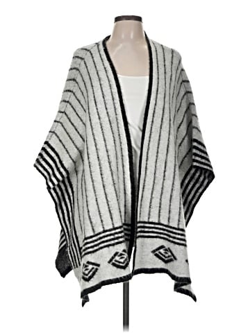 Olive and Oak Poncho (view 1)