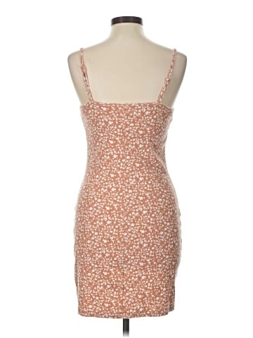 Old Navy Casual Dress (view 2)