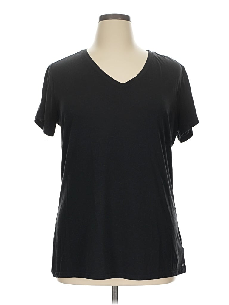 Pre-owned Amazon Essentials Active T-shirt In Black